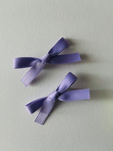 Load image into Gallery viewer, Berry Bow Clip 2-pack: Purple
