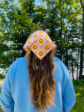 Load image into Gallery viewer, Crochet Smiley Bandana Tie
