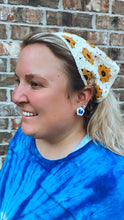 Load image into Gallery viewer, Crochet Scattered Sunflower Bandana Tie
