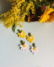 Load image into Gallery viewer, Half Daisy Dangle Variety
