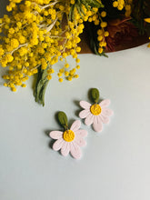 Load image into Gallery viewer, Half Daisy Dangle Variety
